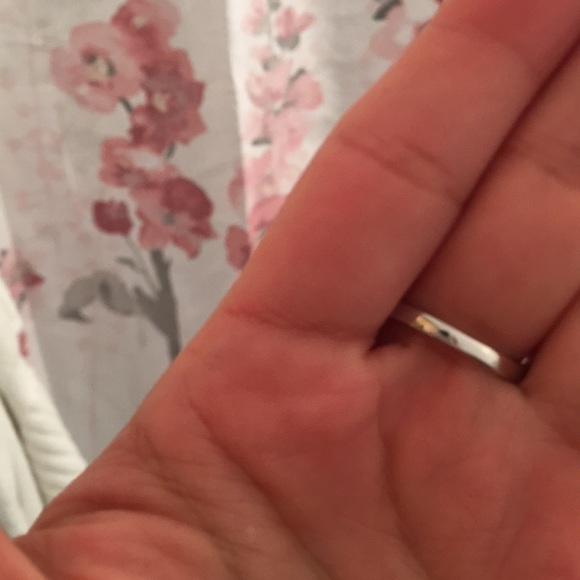 DIAMOND INFINITY RING - Picture 2 of 3